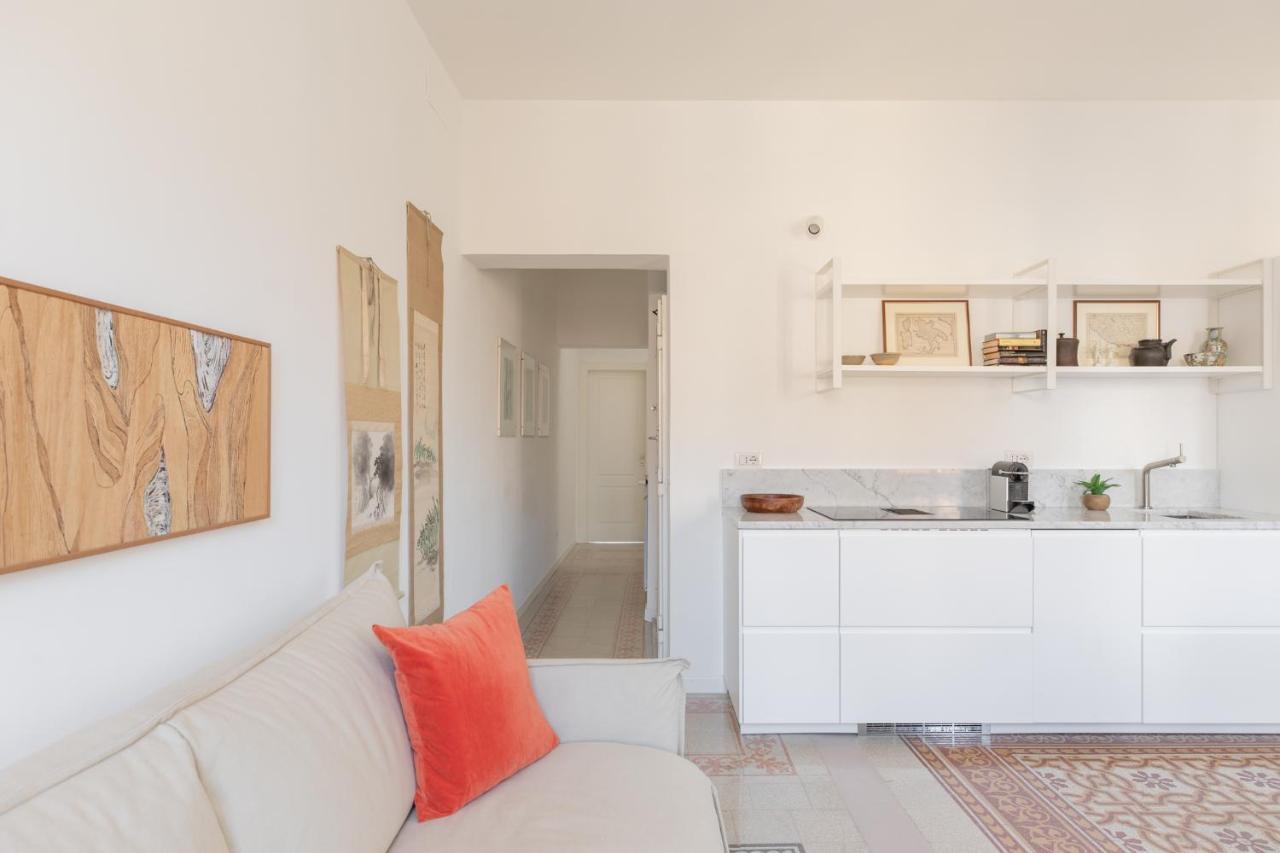 Appartement Iflat Lovely With View On Pope Window